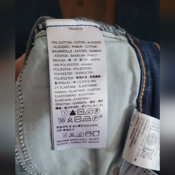 Levi's 311 Shaping Skinny dark wash denim destructed jeans Women's size 29 - Picture 5 of 12